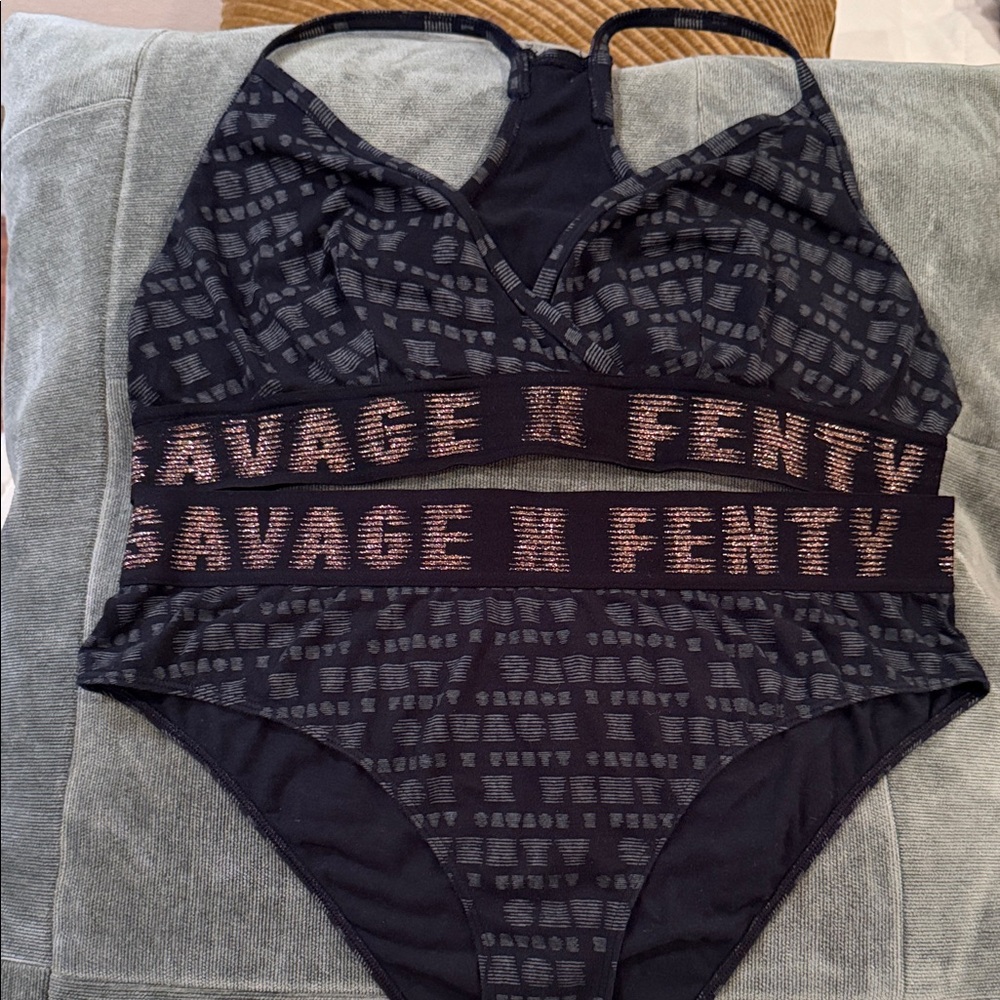 Savage X Fenty Black and Pink Patterned Bra Set